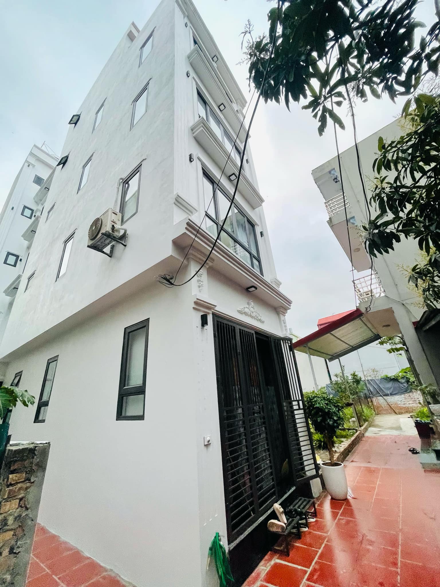 Nhà mới Phúc lợi 36m 5tâng mt 4m giá 5,35tỷ
