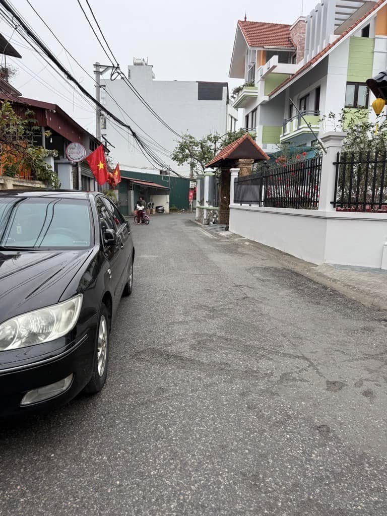 Đông Dư 44,2m2 MT 5m giá 3.4tỷ Ô TÔ ĐỖ CỬA