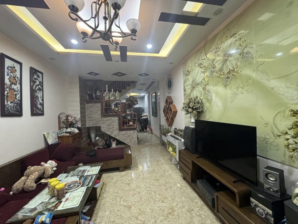 Nhà Đẹp Ngô Xuân Quảng 50m 5tầng Ngõ thông Oto Giá 8,5tỷ