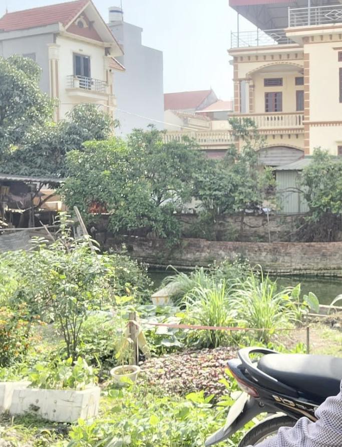 Bán đất Đa Tốn 51m Mặt Tiền 6,4m ôt đỗ cửa Giá 4,25tỷ