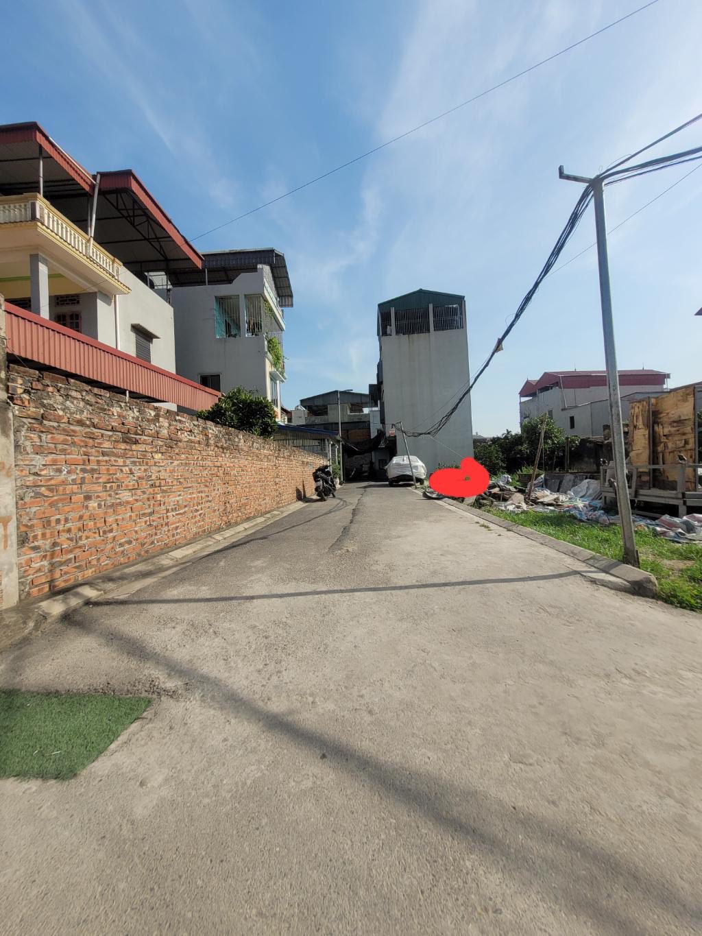 Bán đất Đa Tốn 51m Mặt Tiền 6,4m ôt đỗ cửa Giá 4,25tỷ