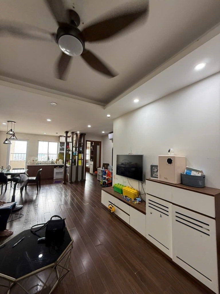 Bán chung cư CT1 THẠCH BÀN 75,5m 2pn2vs - Tặng nội thất - Giá 4,35tỷ
