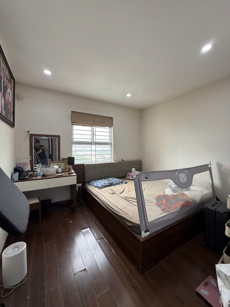Bán chung cư CT1 THẠCH BÀN 75,5m 2pn2vs - Tặng nội thất - Giá 4,35tỷ