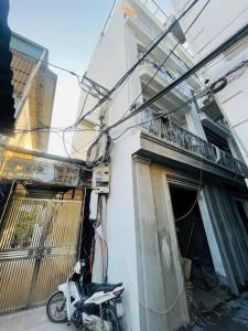 Bán nhà Phúc Lợi 33m 5tầng Mặt Tiền 4m Giá 5.1tỷ