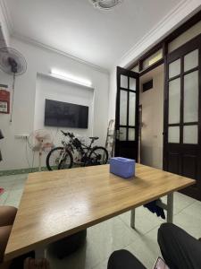 Hiếm Nhà Ngọc Lâm 41m 3tầng - Nhà dân xây - cách mặt phố Hồng Tiến kéo dài 100m  - 6.1tỷ
