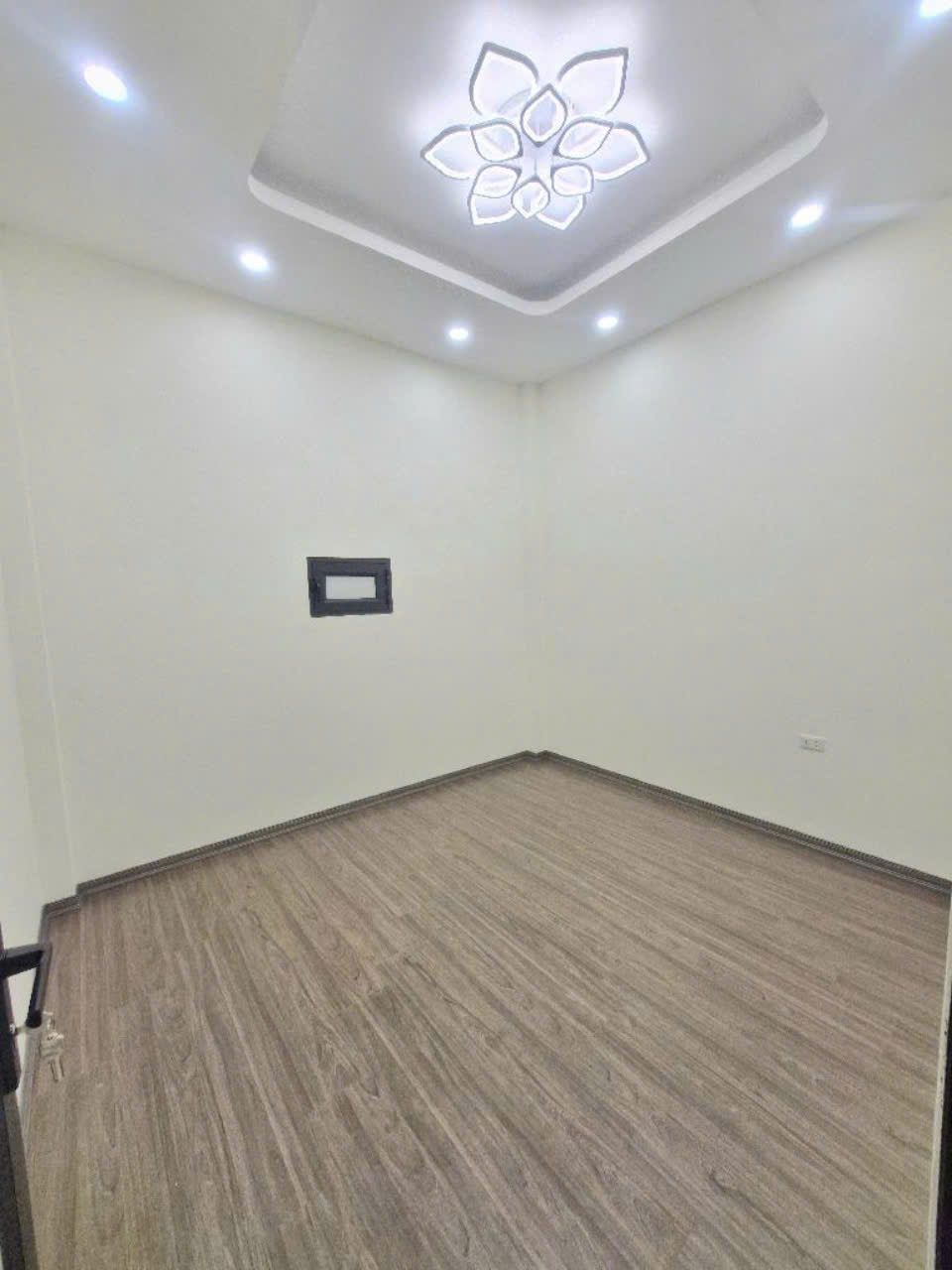 Chính chủ bán nhà LÊ QUANG ĐẠO, PHÚ ĐÔ - Dân Xây - Ô Tô đỗ gần.