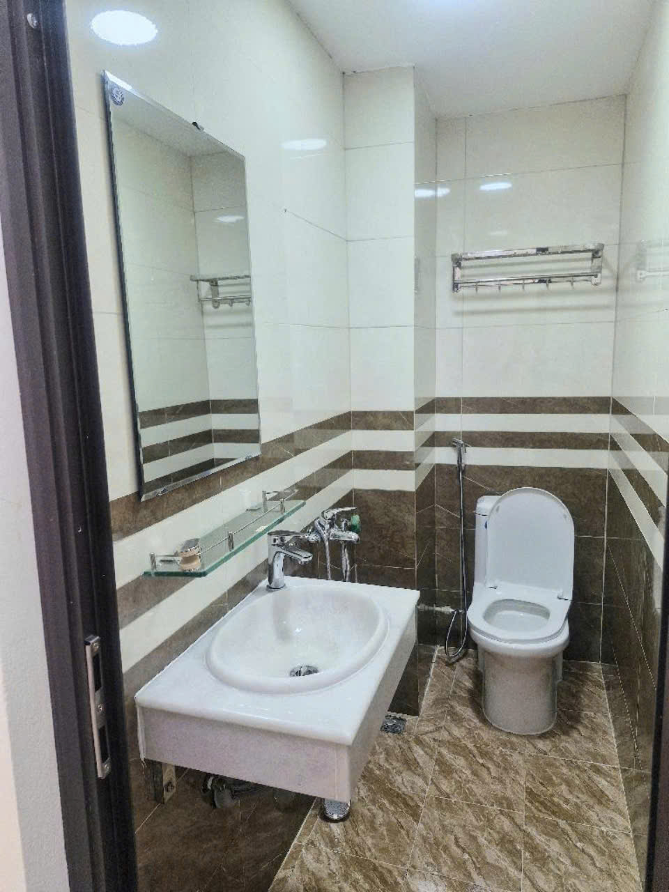 Bán nhà đẹp Phú Đô 35m2 - 5 tầng - nhà đẹp ở ngay giá hợp lý