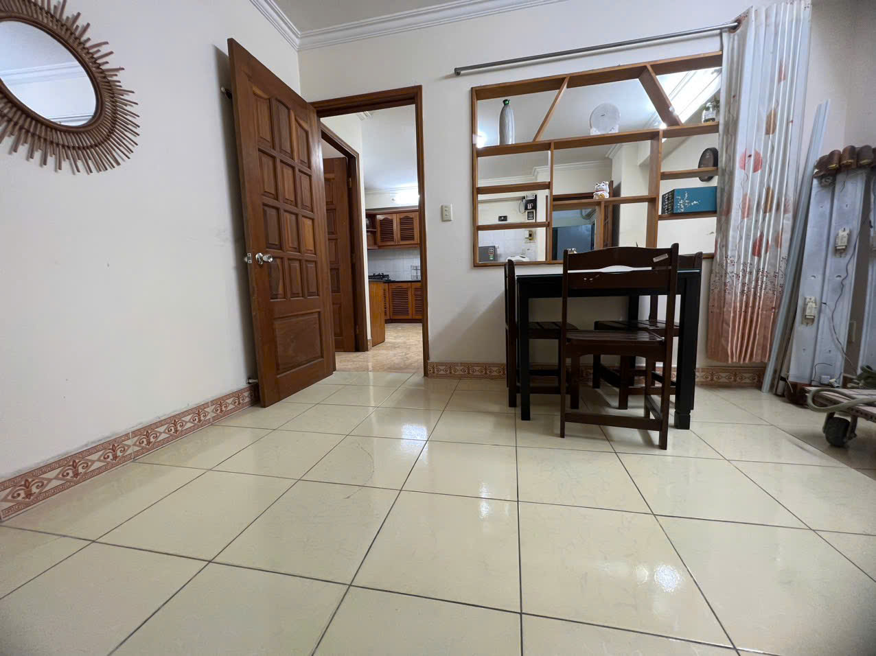 Chủ định cư bán gấp Lê Văn Sỹ 71m2, BTCT kiên cố, giá còn 9,5 tỷ