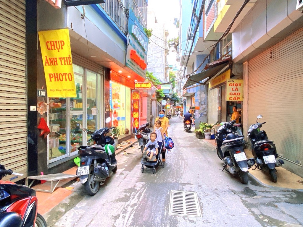 nhà SIÊU ĐẸP phố Dịch Vọng, MẶT NGÕ Ô TÔ, KINH DOANH, LÔ GÓC - 12,x tỷ. 0974984929