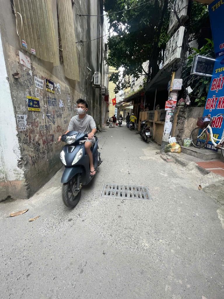 HIẾM ! Nhà Khúc Thừa Dụ - Cầu Giấy, DÂN XÂY, VÀI BƯỚC RA PHỐ - 8 TỶ HƠN. 0974984929