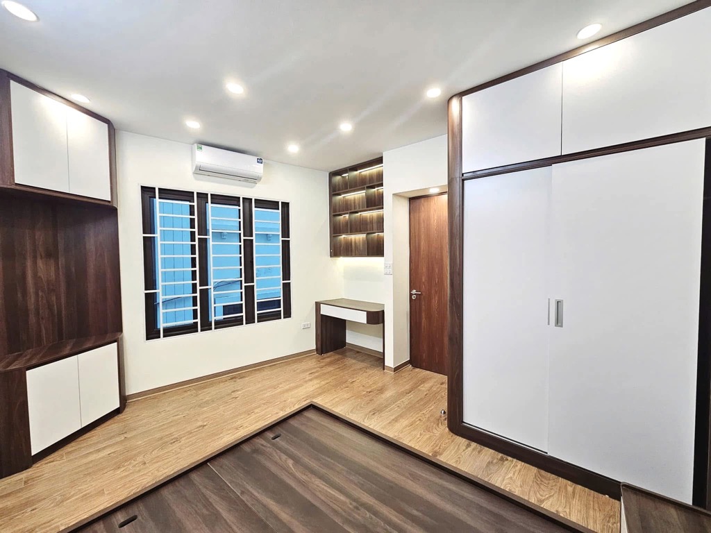 TRẦN THÁI TÔNG HIẾM CÓ 102, NHÀ MỚI, FULL NỘI THẤT, - GIÁ RẺ BẤT NGỜ. 0974984929