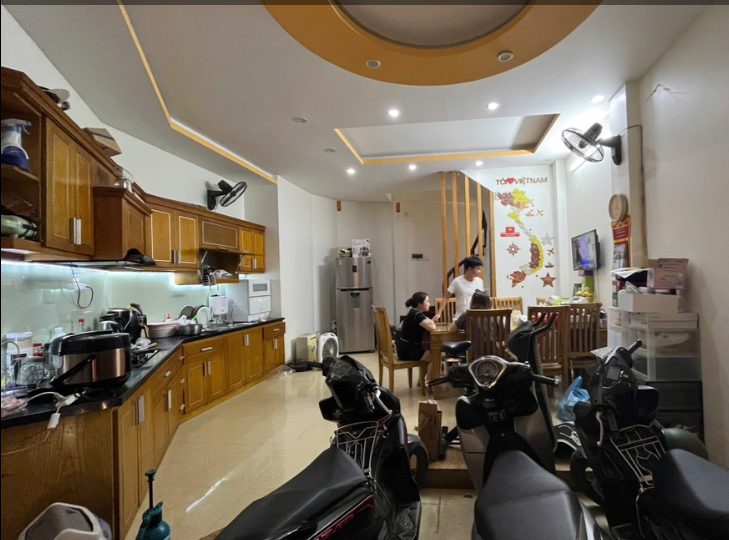 Nhà đẹp Mễ Trì, 39m - 7,8 tỷ, nhà đẹp ở ngay, ngõ nông - chủ thiện chí. 0815155777