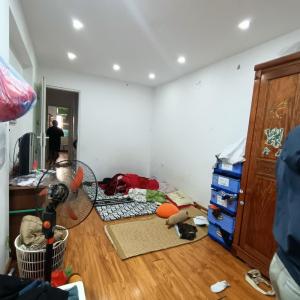 NHÀ DÒNG TIỀN HỒ TÙNG MẬU - MAI DỊCH, CCMN 10P - DT 40 TR/TH, 2 THOÁNG. 0974984929