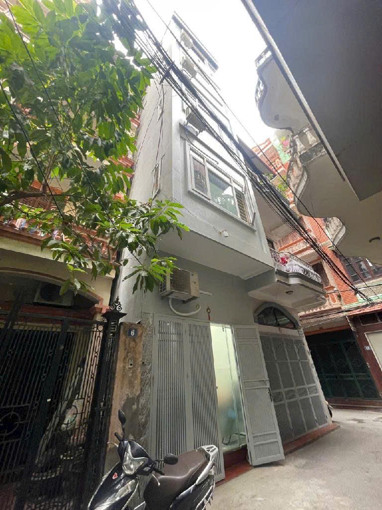 Siêu phẩm phân lô - Lê trọng tấn - Thanh xuân - oto vào nhà - khu vực hiếm nhà bán  Khu dân trí cao - Dt 33 x 5 tầng - 3 Ngủ - đủ công năng sd