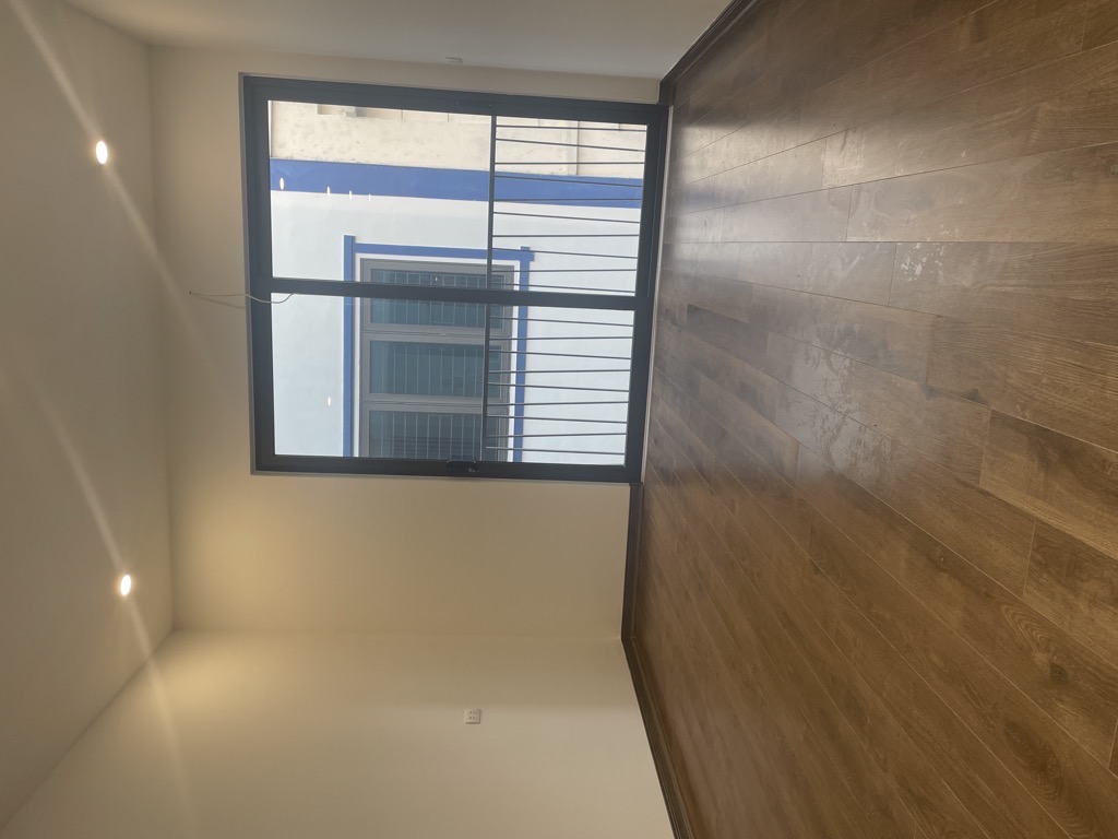 Ban nha Long Bien 40m gia 6 ty xem nhà ngay sdt 0813739610