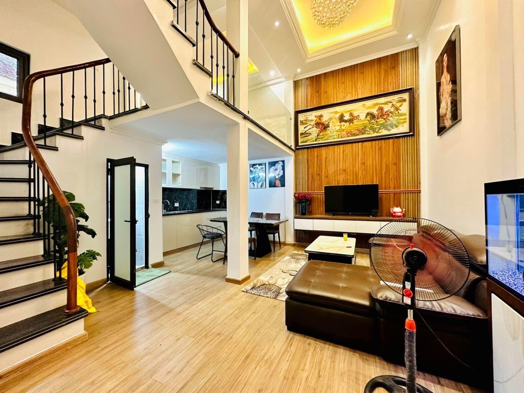 40m2 chir 6xx tỷ -Gần ô tô-2 thoáng -full nội thất - đầy đủ công năng - an sinh đỉnh - dân trí cao