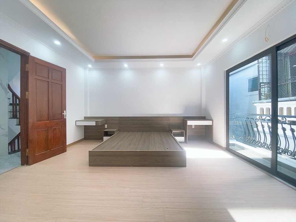 BÁN NHÀ MỚI TT BA ĐÌNH DT 40M 6T - Ô TÔ CÁCH 10M - THANG MÁY - 12TỶ