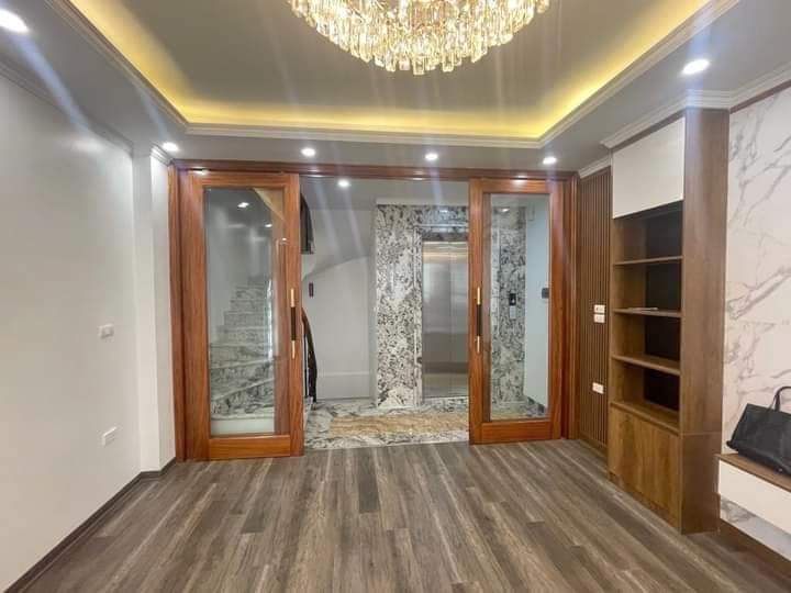 Bán nhà Thụy Khuê, THANG MÁY, KINH DOANH, full nội thất, 15.5 tỷ. LH 0988505246.