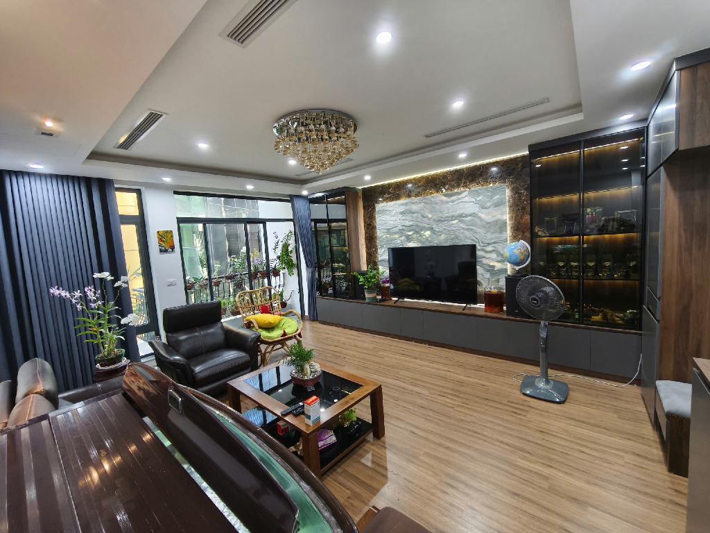 Bán nhà khu Quần Ngựa Ba Đình, gần hồ Tây dt 63/65m2, 6T THANG MÁY, full nội thất, 22 tỷ.