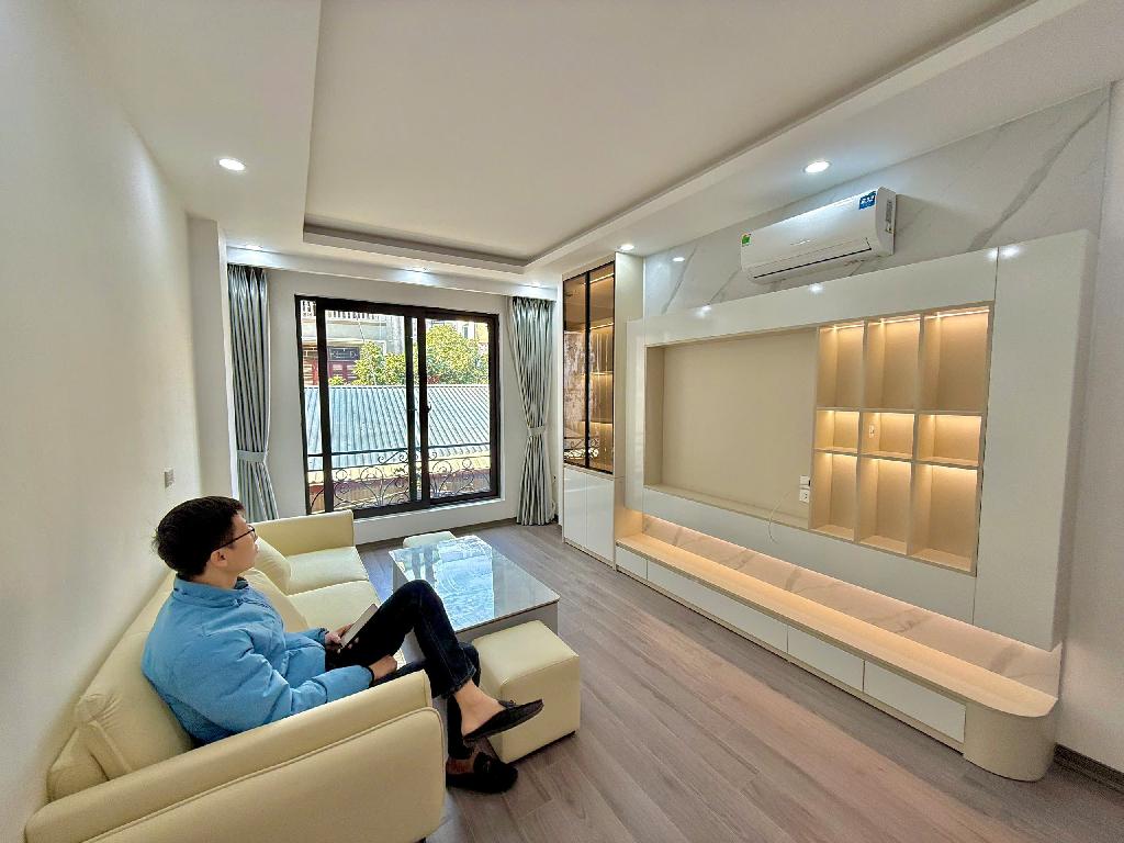 Bán nhà Ba Đình, thang máy, ô tô, không QH, 8.4 tỷ. Lh: 0392863486..
