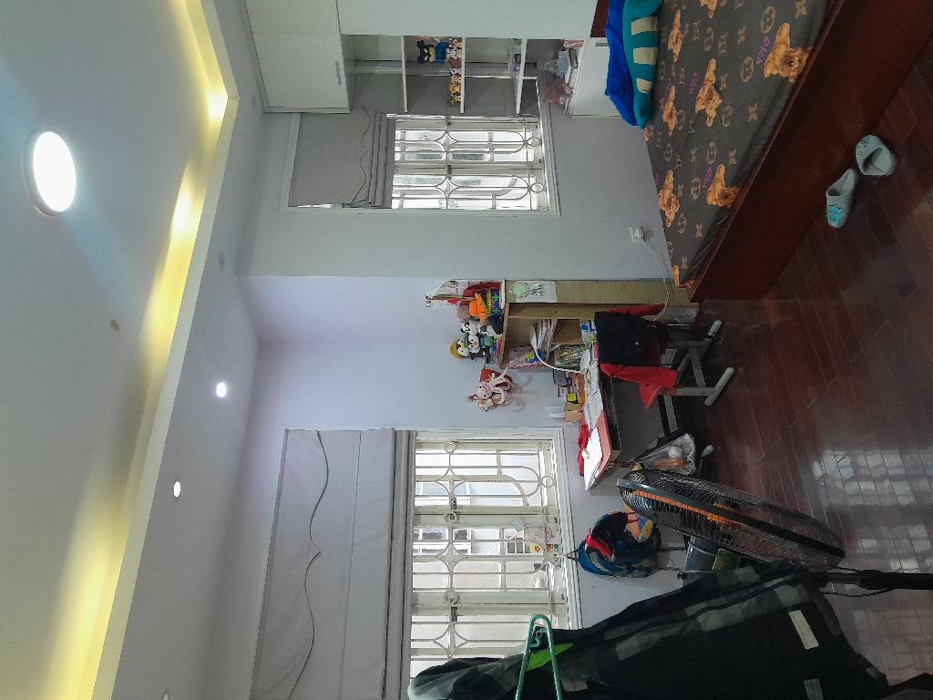 Hiếm...Bán nhà Ba Đình, ô tô đỗ cửa, 48m2, mt 5m chỉ 10.3 tỷ. Lh: 0392863486..