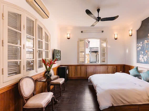 Bán Homestay Nghi Tàm, sát hồ Tây, dòng tiền siêu tốt..
