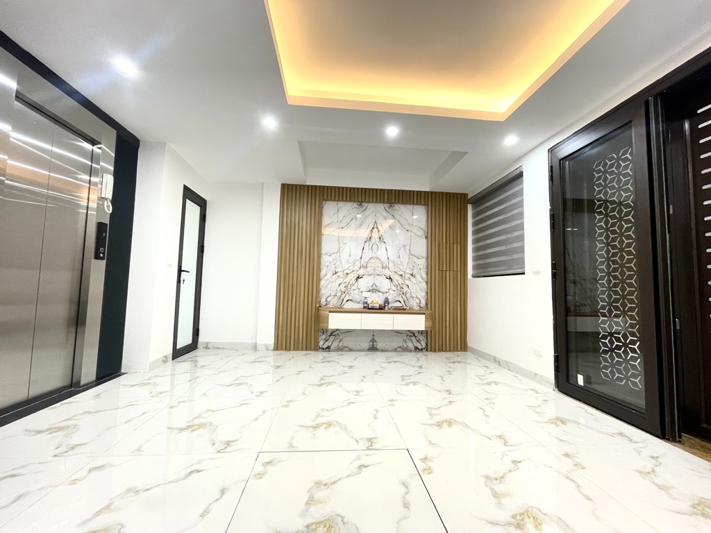SIÊU PHẨM THÁI HÀ_THANG MÁY_Ô TÔ_FULL NỘI THẤT_12.6 TỶ..