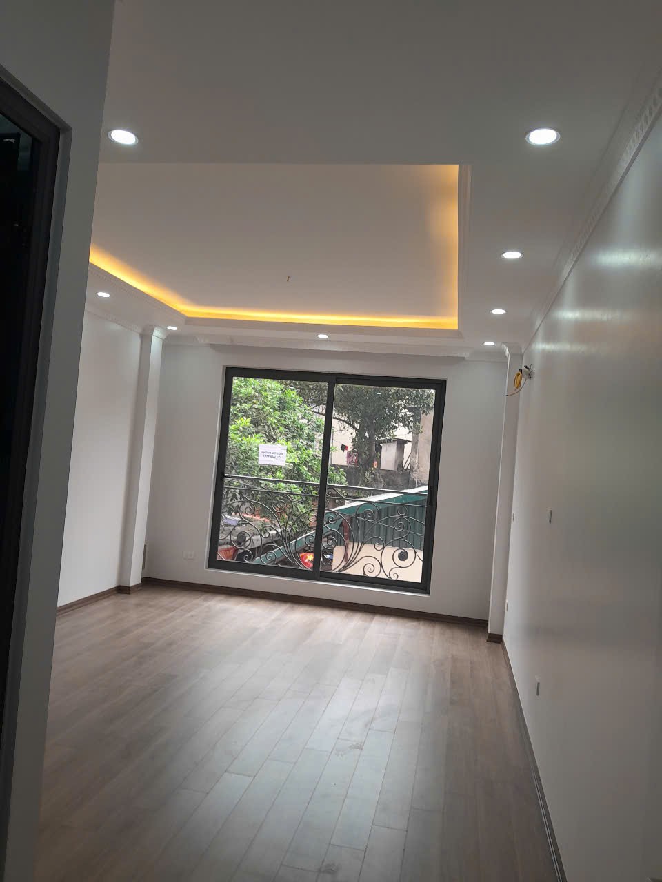 BÁN NHÀ NGỌC HÀ - THANG MÁY - Ô TÔ 20M - FULL NỘI THẤT.