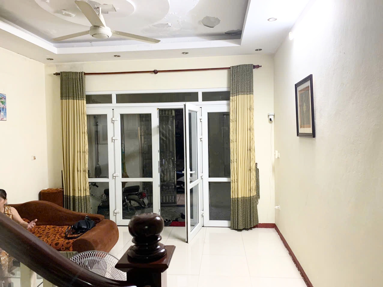 Bán Nhà Long Biên - Phân lô - Gần Ô Tô. LH: 039 286 3486.
