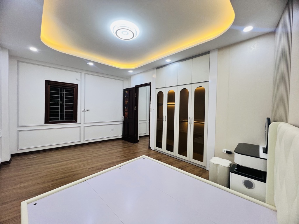 Bán nhà riêng Nguyễn Chí Thanh, gần Đài THVN, full nội thất, 7.1 tỷ.