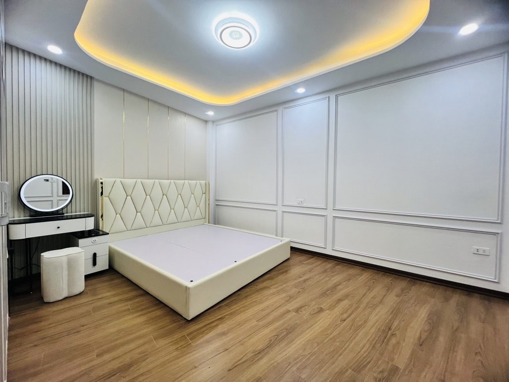 Bán nhà riêng Nguyễn Chí Thanh, gần Đài THVN, full nội thất, 7.1 tỷ.