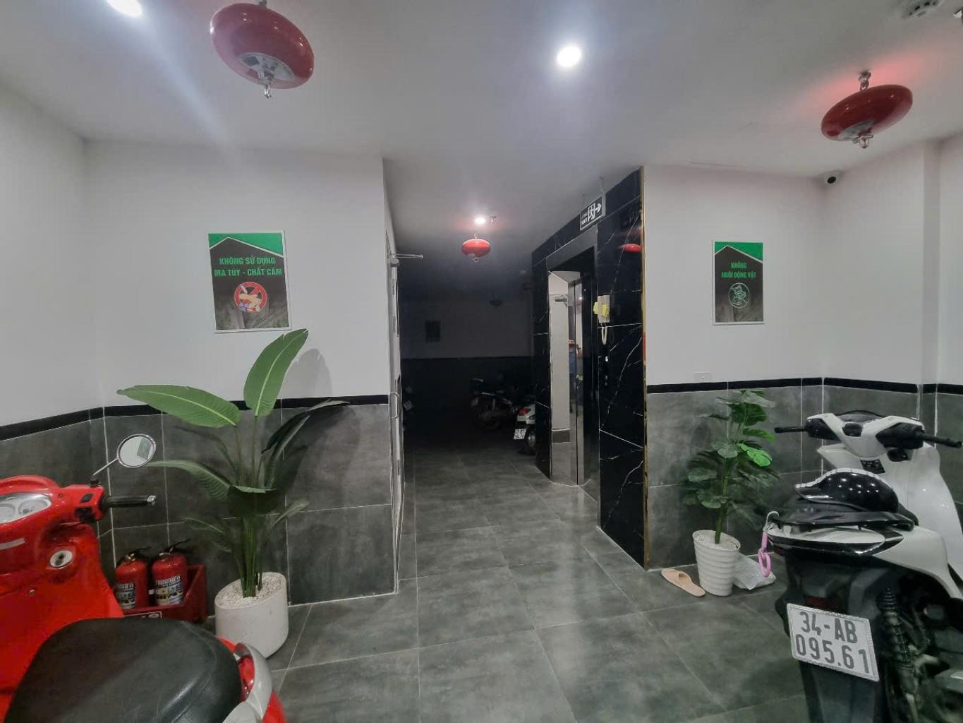 BÁN CHDV PHỐ GIANG VĂN MINH Ô TÔ VÀO CỬA DÒNG TIỀN 100TR/THG.