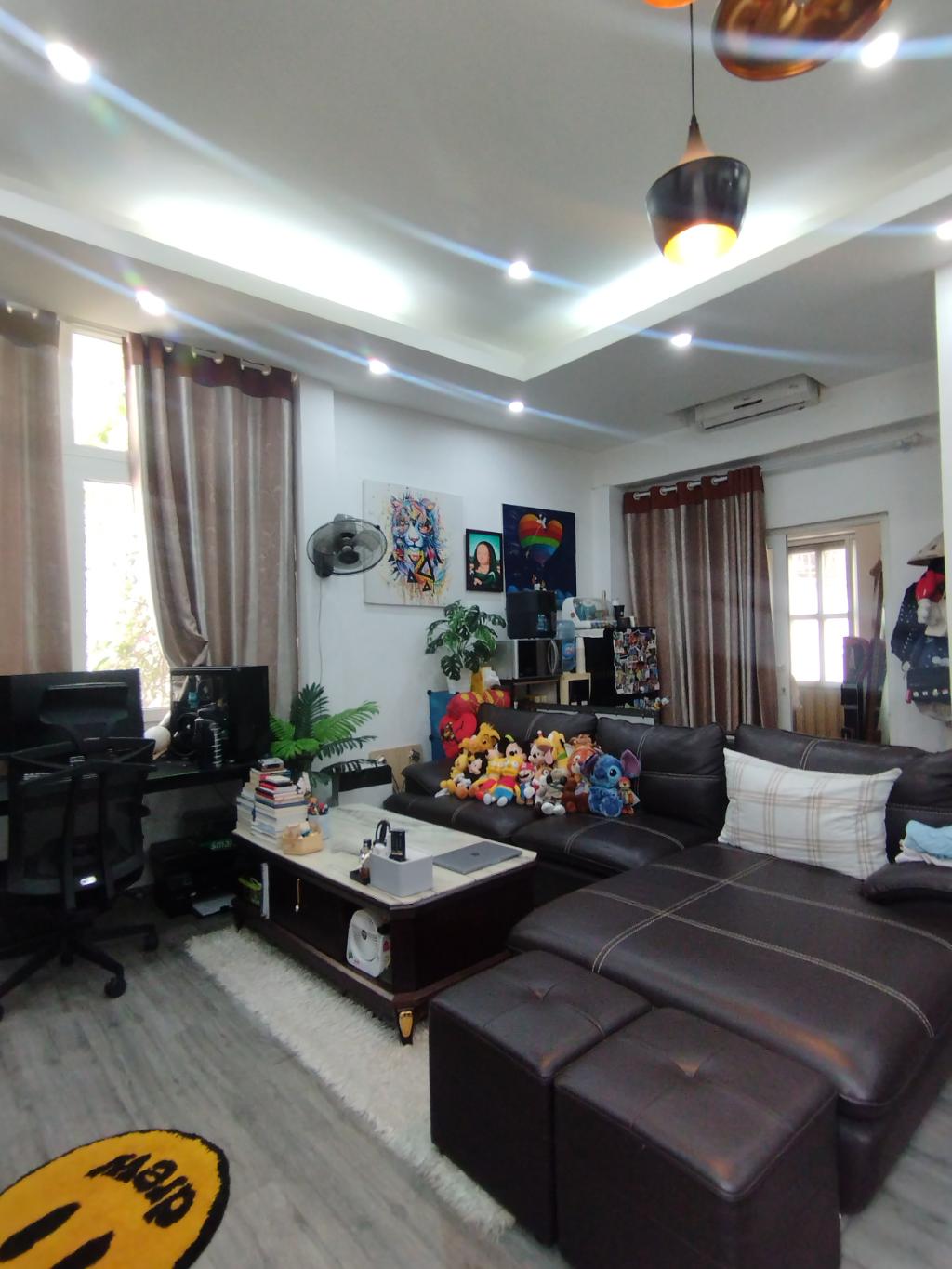 HIẾM HOÀNG CẦU_Ô TÔ_NGÕ THÔNG_NỘI THẤT ĐẸP_11.5 TỶ.