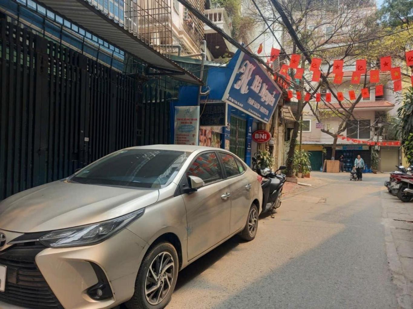 CHÍNH CHỦ BÁN MẢNH ĐẤT VÀNG ĐÀO TẤN. CĂN GÓC 2 MẶT THOÁNG–GẦN PHỐ–XÂY CHDV ĐỈNH.