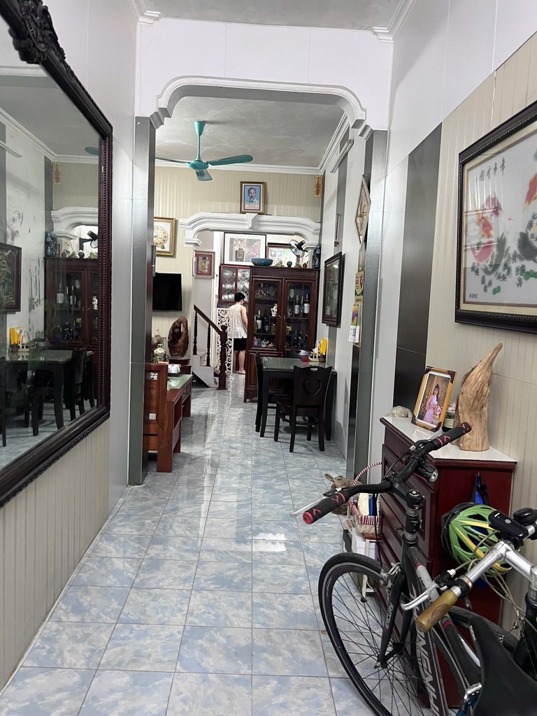 Nhà phố Láng Hạ - Ngõ nông rộng – Lô góc – Đầu tư – 64m2 – 3 tầng – 9.9 tỷ