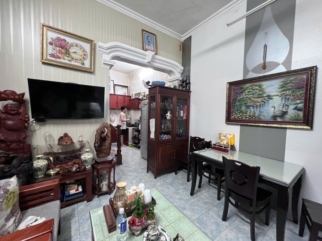 Nhà phố Láng Hạ - Ngõ nông rộng – Lô góc – Đầu tư – 64m2 – 3 tầng – 9.9 tỷ