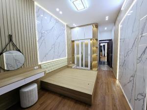 Nhà phố Kim Mã – Ngõ nông, rộng – 2 thoáng – Nhà xây mới – 47m2 – 4 tầng – 10.95 tỉ