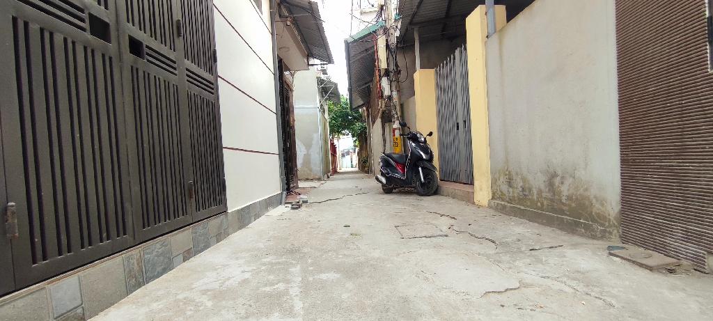 Bán đất đông la hoài đức  40 m2. 3,75 tỉ
