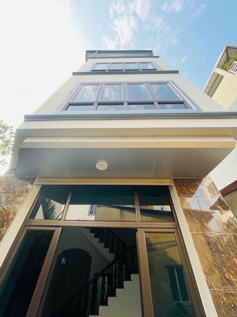 Bán nhà lai xá kim chung 50m2 7, 99 tỉ