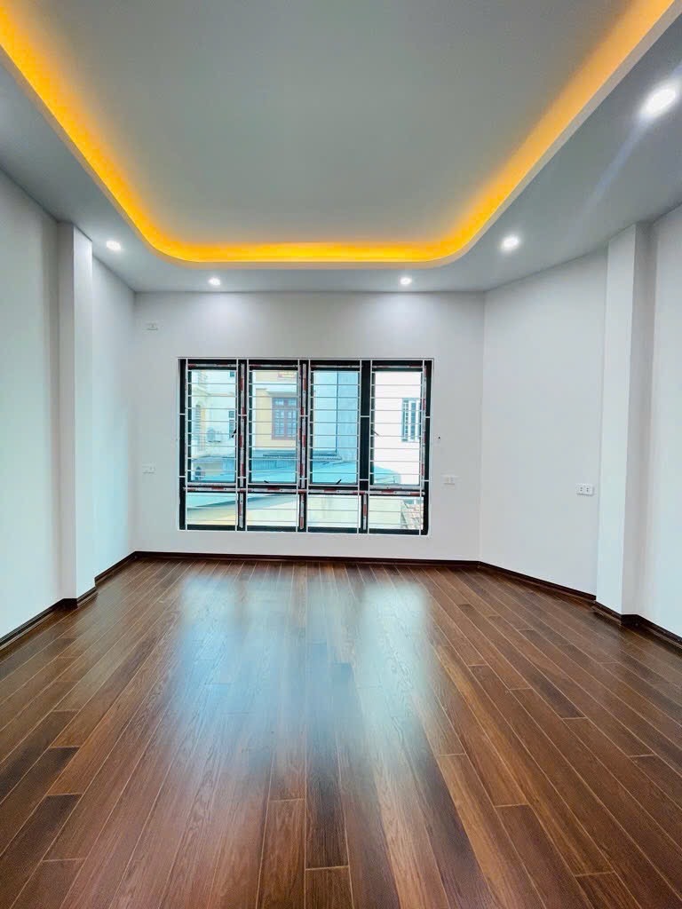 Bán nhà lai xá kim chung 50m2 7, 99 tỉ