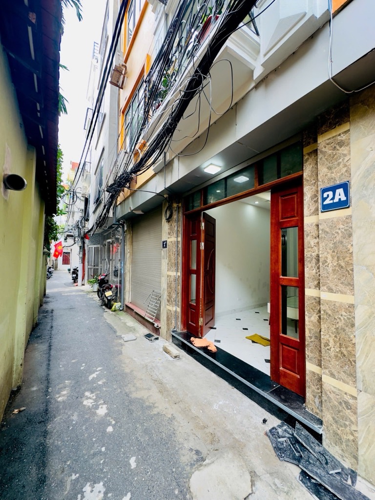 Bán nhà hữu hưng nhà đẹp ở ngay 35m2. 6,85 tỉ