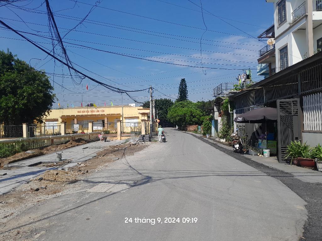 NHÀ ĐẸP Ở NGAY TIỆN ÍCH KHỎI BÀN, ỦY BAN, TRẠM XÁ. MẦM NON, CẤP 1,2,3, ĐƯỜNG QUỐC LỘ