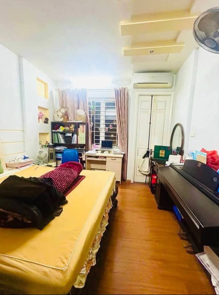 Nhà đẹp cạnh ĐHQG, ĐHSP ngõ nông, rộng 40m2, 5T, Chỉ 8.35tỷ