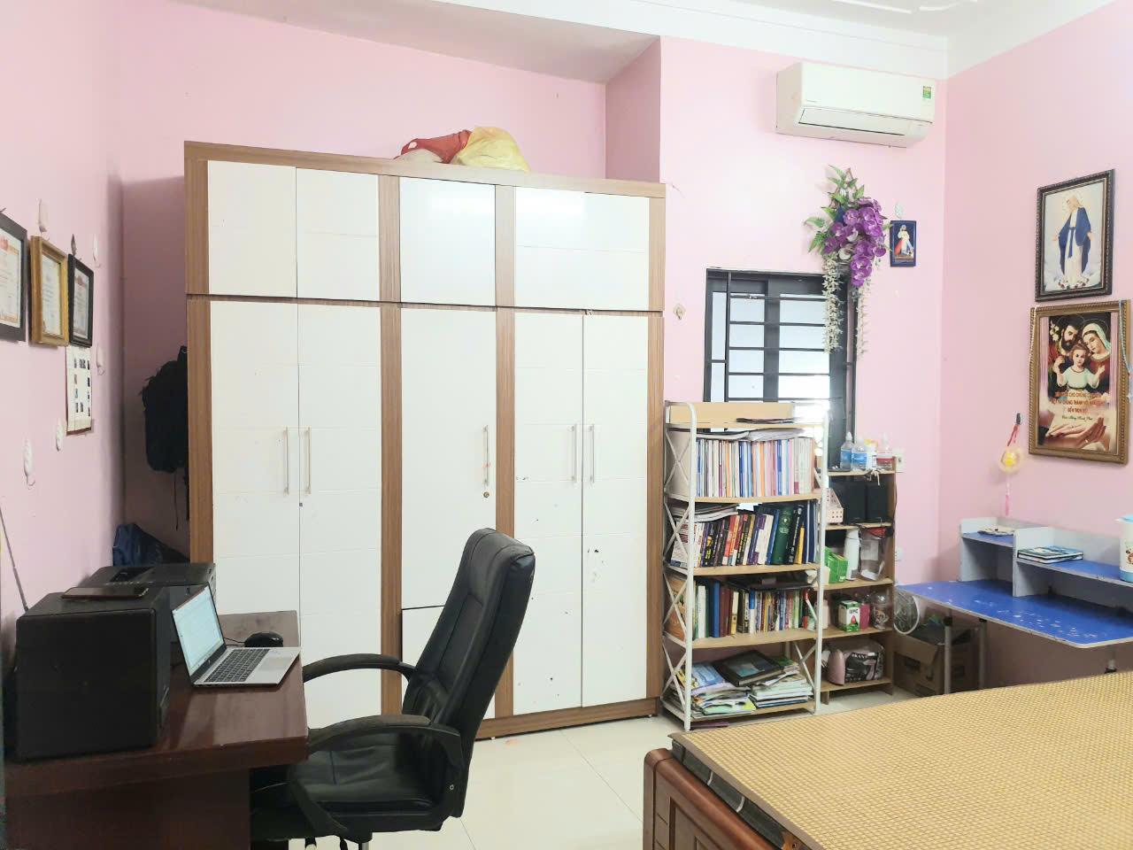 NHÀ MỚI ĐẸP XÂY TÂM HUYẾT, THÔNG SỐ VÀNG, Ô TÔ VÀO NHÀ, TRƯỚC NHÀ Ô TÔ TRÁNH, 10M RA HỒ ĐIỀU HÒA, GẦN VIN CỔ LOA