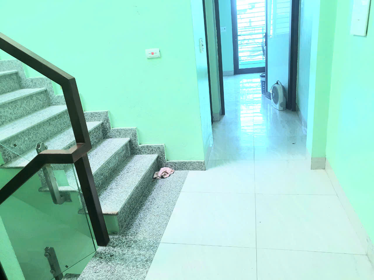 NHÀ MỚI ĐẸP XÂY TÂM HUYẾT, THÔNG SỐ VÀNG, Ô TÔ VÀO NHÀ, TRƯỚC NHÀ Ô TÔ TRÁNH, 10M RA HỒ ĐIỀU HÒA, GẦN VIN CỔ LOA