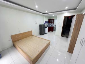 Không thể bỏ lỡ! Nhà 7 tầng thang máy phố Xuân La thu nhập 600tr/năm ô tô vào nhà