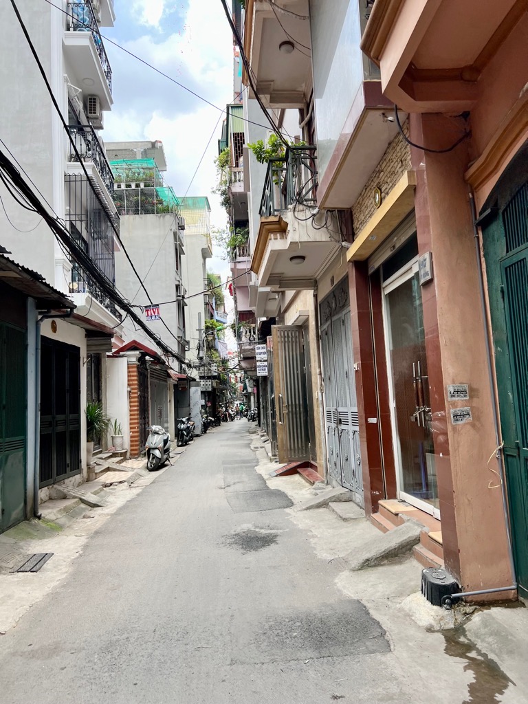 HAI BÀ TRƯNG, 2.8 TỶ,  NHÀ ĐẸP FULL NỘI THẤT, SỔ ĐỎ RIÊNG