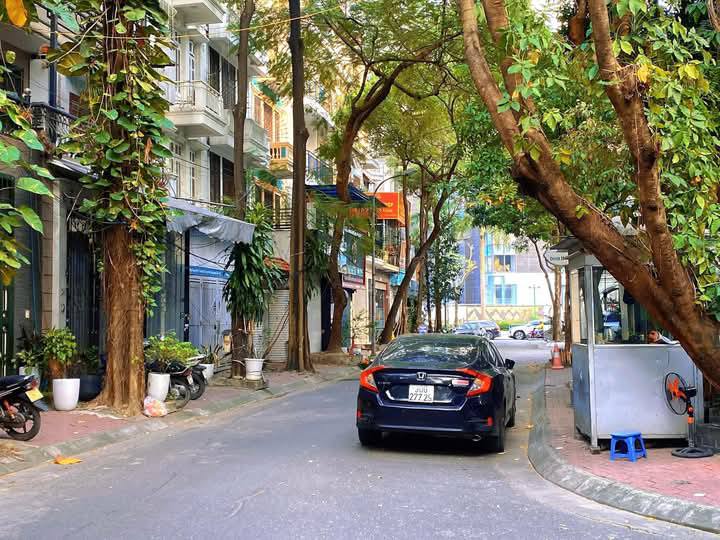 CC BÁN NHÀ .XUÂN LA TÂY HỒ (th máy) HN DT50m. x5T.giá  16Tỷ Có TL