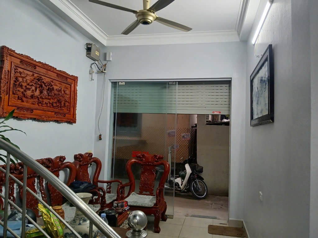 NHÀ MỚI PHƯỜNG MINH KHAI - GẦN ĐH CÔNG NGHIỆP HÀ NỘI - DT 35m2 - 4 TẦNG x 4,3 TỶ