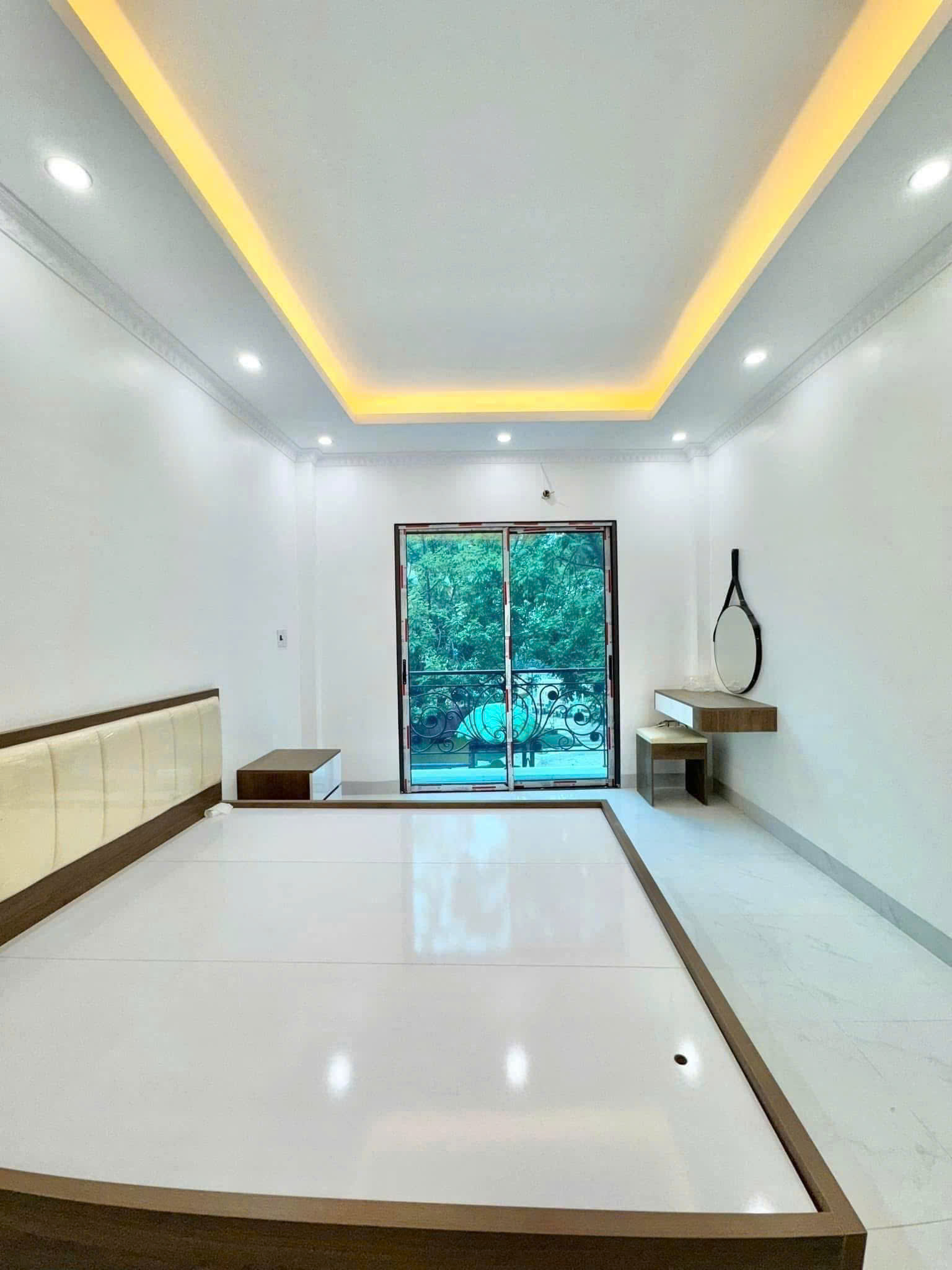 BÁN NHÀ MẶT NGÕ XUÂN ĐỈNH, 62M x 6 TẦNG, MT 4,5m, Ô TÔ ĐỖ CỬA, LÔ GÓC THOÁNG SÁNG, DÂN XÂY, CHỈ 14